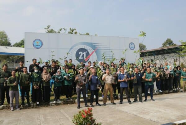 Penanaman Pohon Dalam Rangka HUT BNN RI Ke 21 Penanaman Pohon Dalam Rangka HUT BNN RI Ke 21