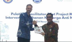 Deputi Pencegahan BNN RI Tutup Pelatihan Fasilitator Pilot Project Modul Intervensi Ketahanan Keluarga Anti Narkoba