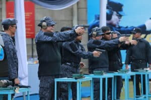 Kepala BNN RI Latihan Menembak Bersama Jajarannya