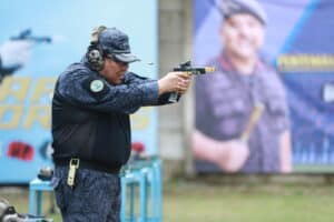 Kepala BNN RI Latihan Menembak Bersama Jajarannya