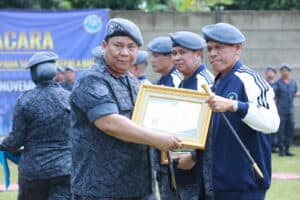 Kepala BNN RI Berikan Penghargaan Kepada BNNP Yang Berhasil Bangun Zona Integritas